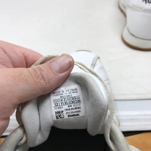 Reebok Classic Men's Triple White - Picture 8 of 8